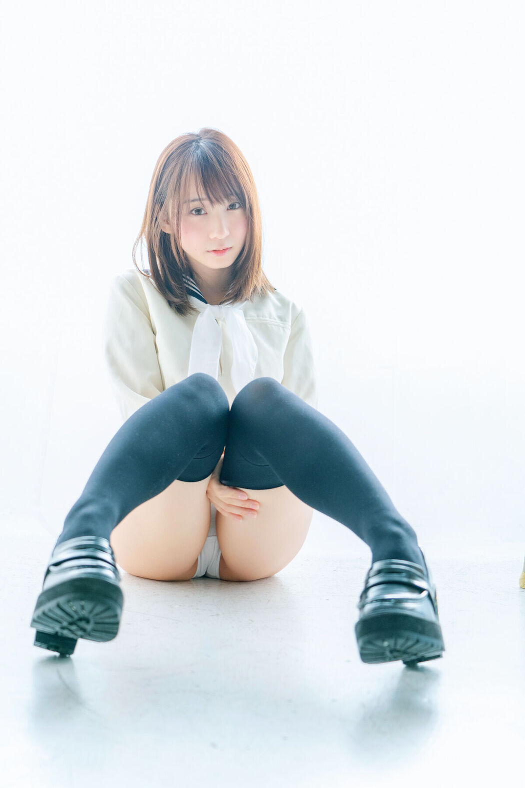 JP Moe Iori 伊織萌 – パンツともえ大好き星人を大至急いおりんのスカートにご招待ROM Part02 (61P)