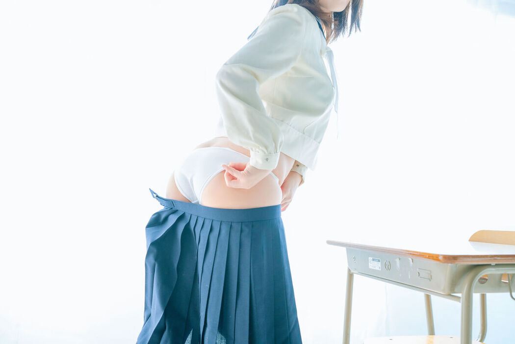 JP Moe Iori 伊織萌 – パンツともえ大好き星人を大至急いおりんのスカートにご招待ROM Part01 (61P)