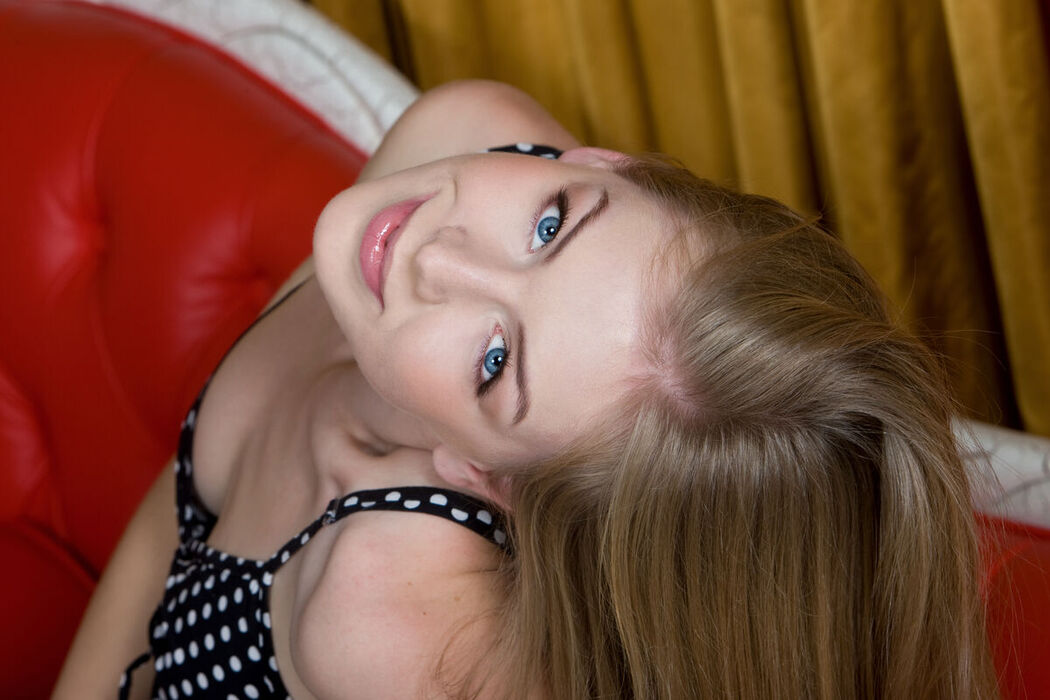 MetArt Flavia A – Presenting Flavia Part01 (66P)