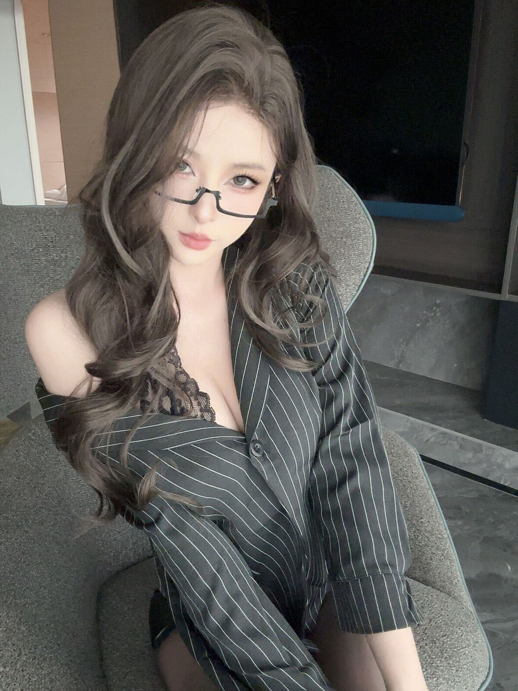 Coser@清水由乃 – 老板午休室 (59P – 1V)