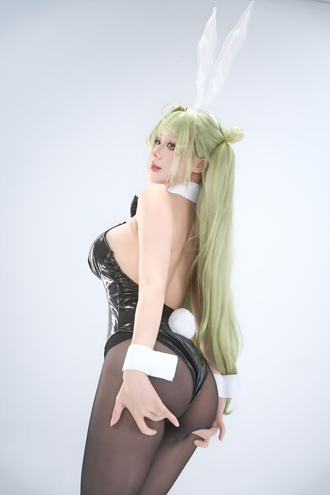 Coser@九言 – Nikke胜利女神 索达 (82P – 5V)