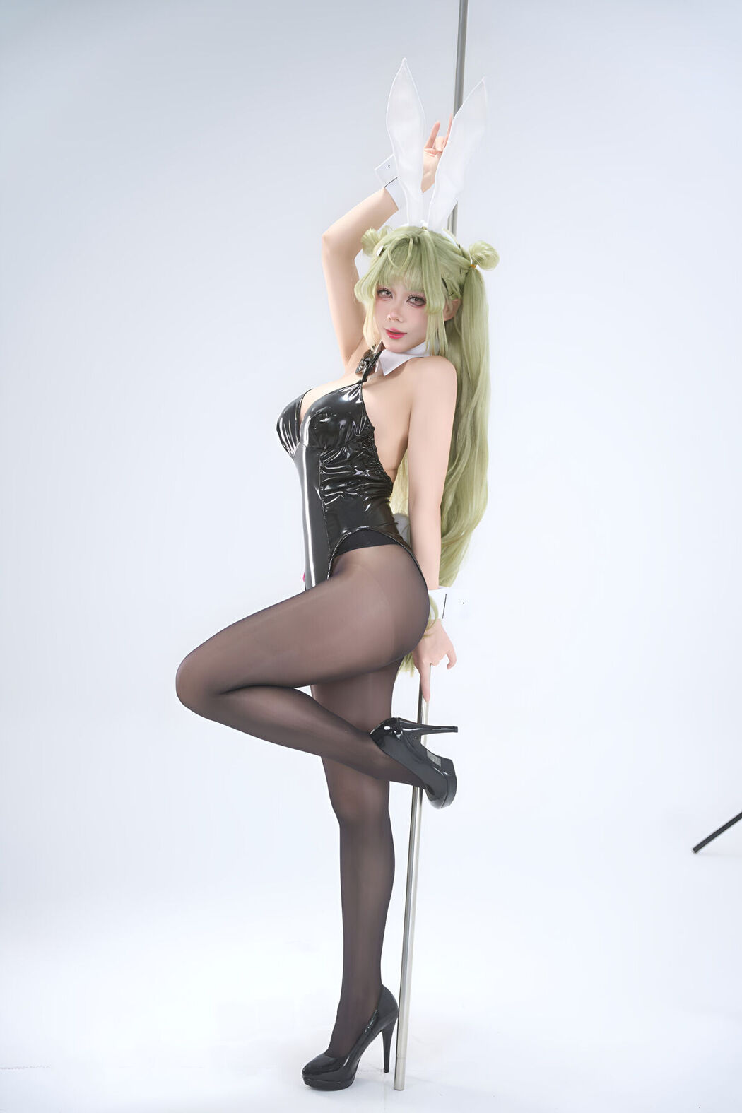 Coser@九言 – Nikke胜利女神 索达 (82P – 5V)