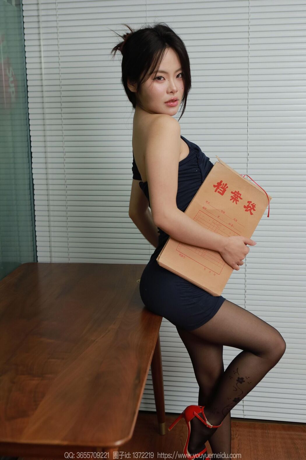 IESS异思趣向 SXJ No.1978 兔兔 (93P)