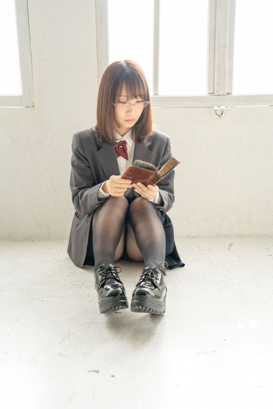 JP Moe Iori 伊織萌 – パンツともえ大好き星人を大至急いおりんのスカートにご招待ROM Part03 (60P)