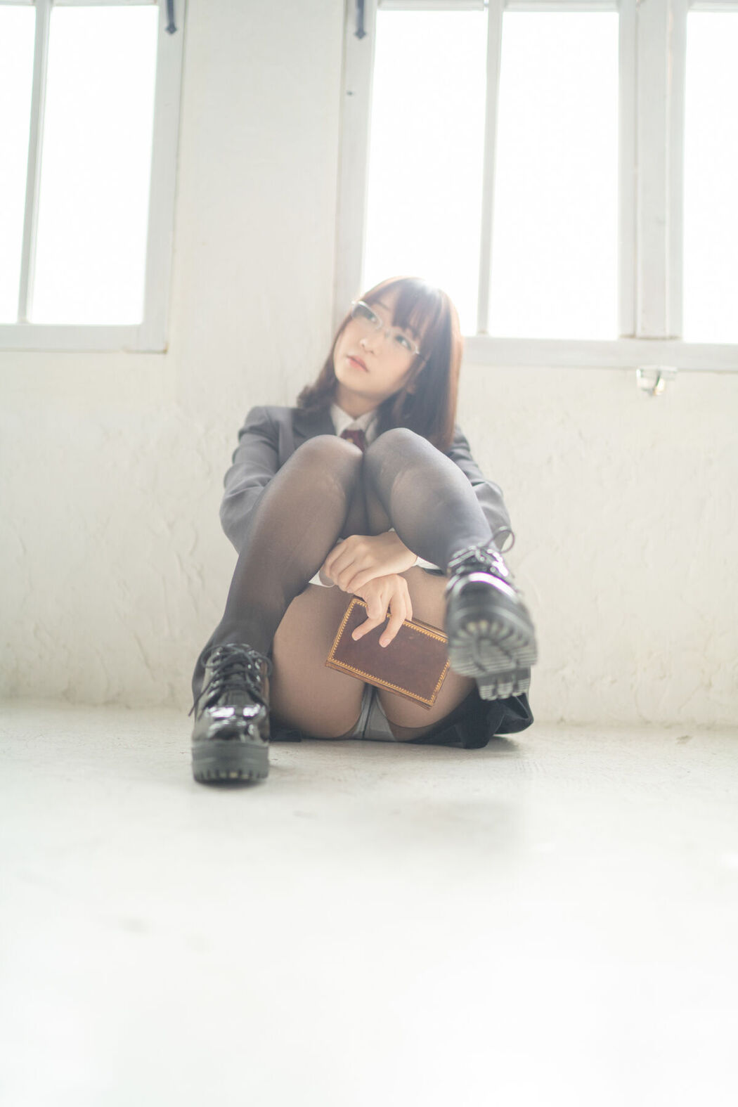 JP Moe Iori 伊織萌 – パンツともえ大好き星人を大至急いおりんのスカートにご招待ROM Part03 (60P)