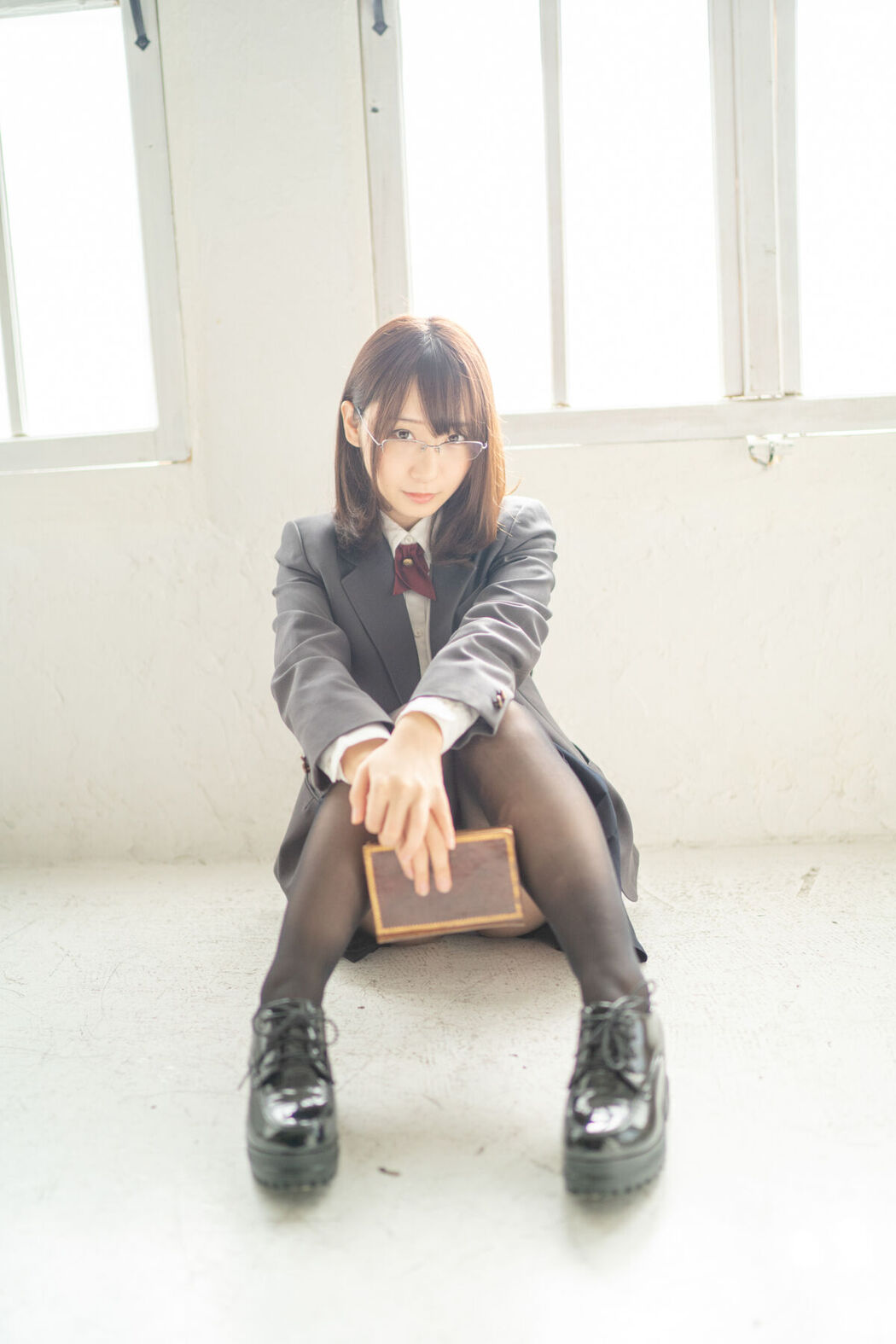 JP Moe Iori 伊織萌 – パンツともえ大好き星人を大至急いおりんのスカートにご招待ROM Part03 (60P)