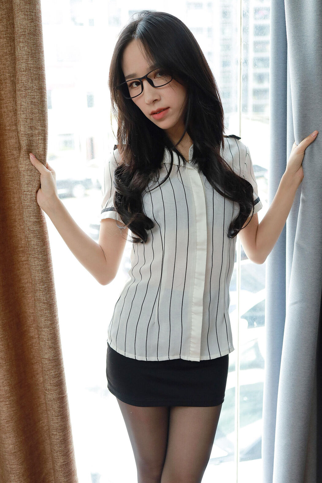 IESS异思趣向 SXJ No.2000 美子 (91P) Cover Photo