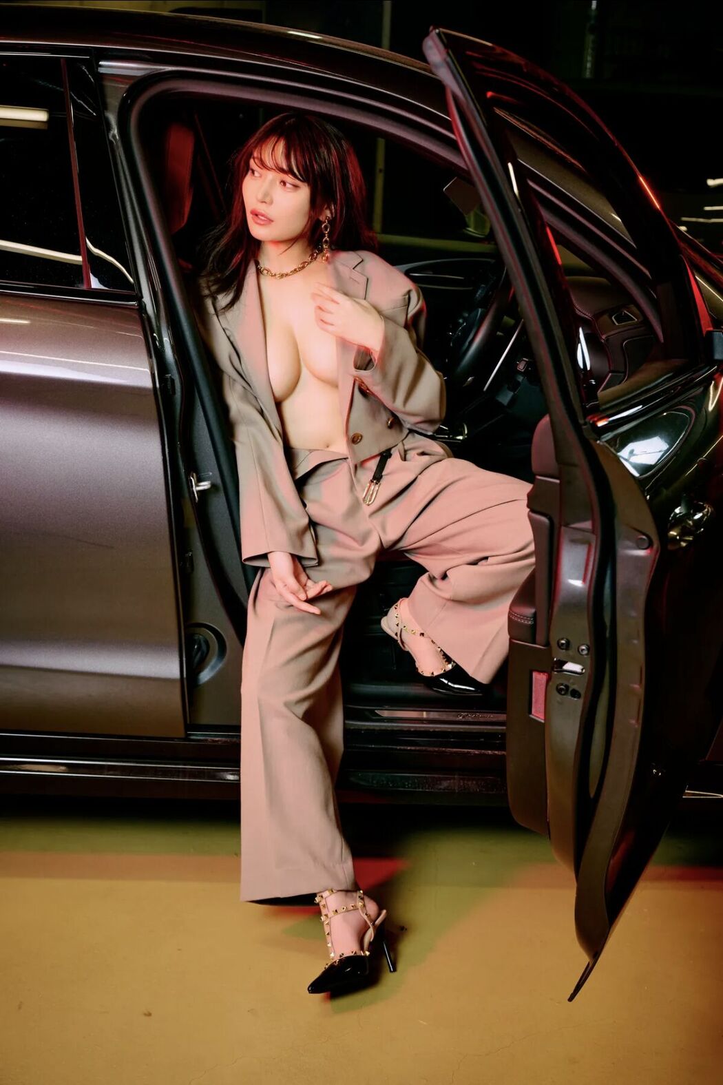 JP Nitori Sayaka 似鳥沙也加 &#8211; FRIDAY GOLD A to Z Vol.10 (17P)