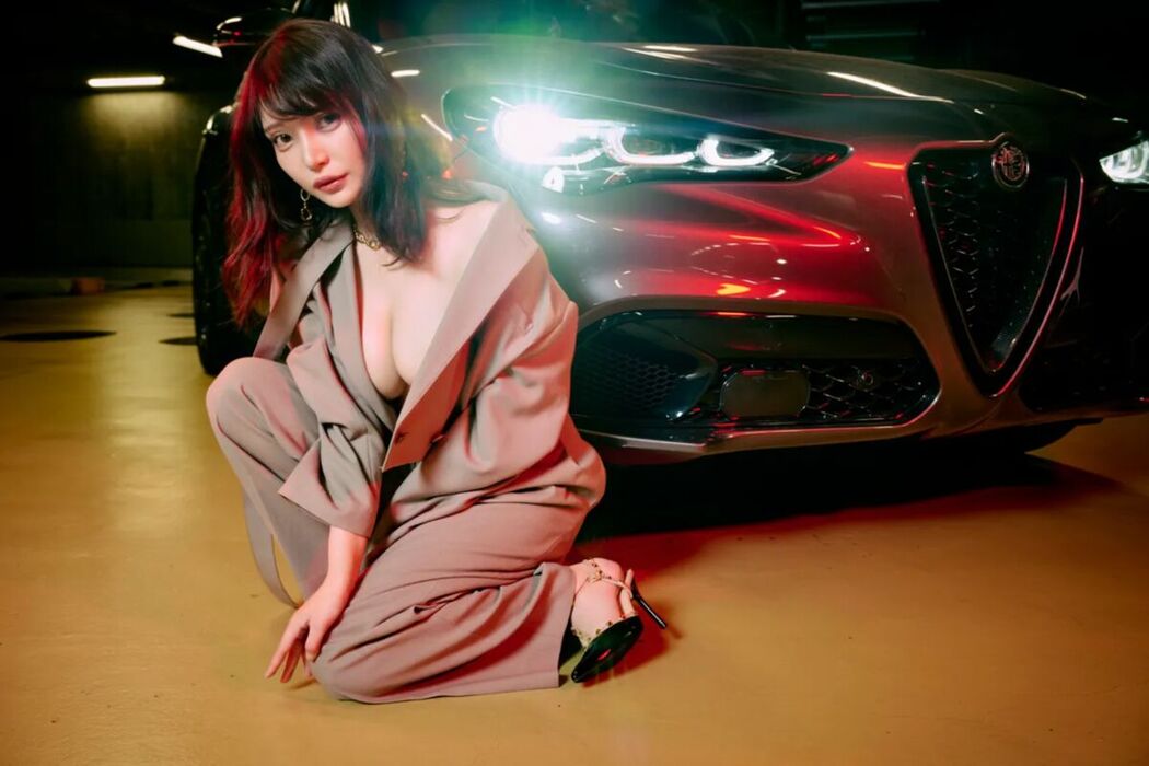 JP Nitori Sayaka 似鳥沙也加 &#8211; FRIDAY GOLD A to Z Vol.10 (17P)