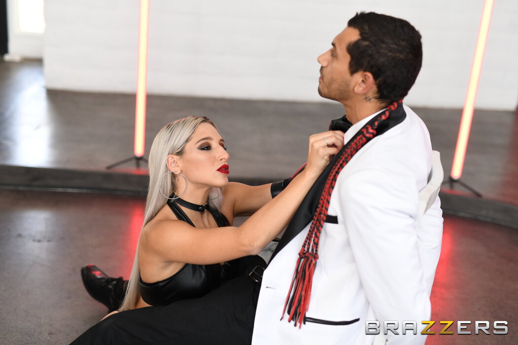 Abella Danger In Sexy Leather Outfit