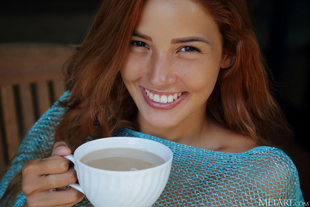 Agatha Vega Makes Delightful Rear View Of Her Sexy Ass