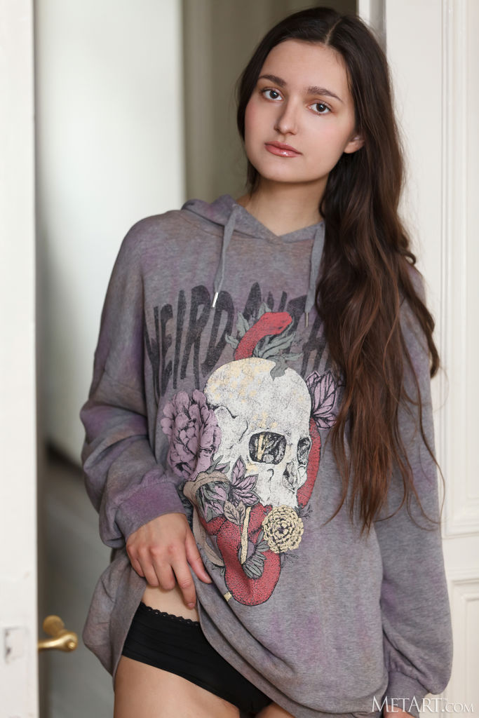 Adeline Voluptuous Natural Beauty Is Naked