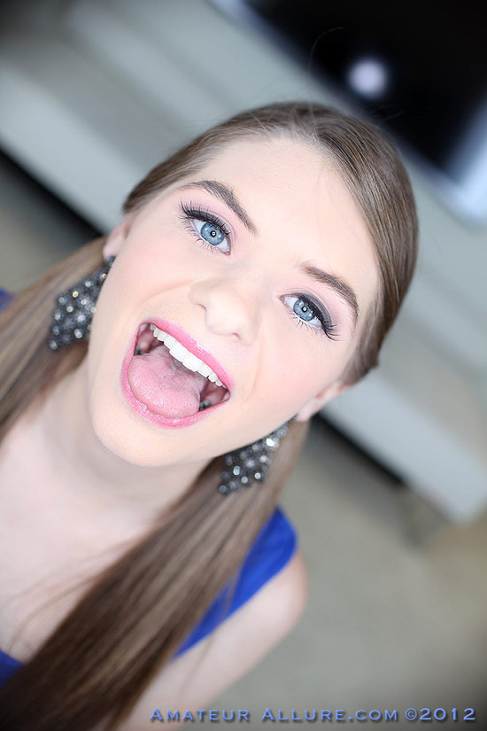 Alice March Gets Her Shaved Pussy Stretched