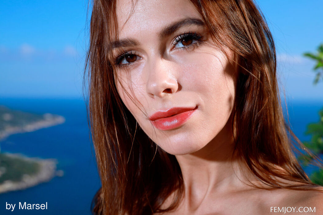 Alice Wonder Absolutely Beautiful Teen Hottie