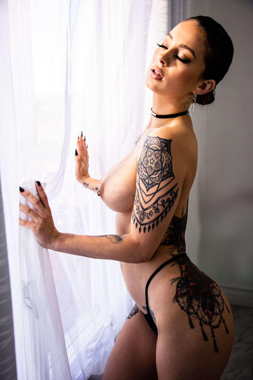 Alyx Star And Maddy May Kissing Pussies And Boobs