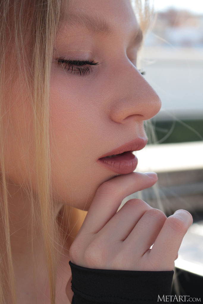 Annie Anne Blue-eyed Beauty Caresses Her Lovely Breasts