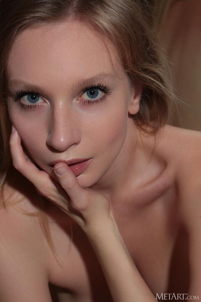 Annie Anne Blue-eyed Beauty Caresses Her Lovely Breasts