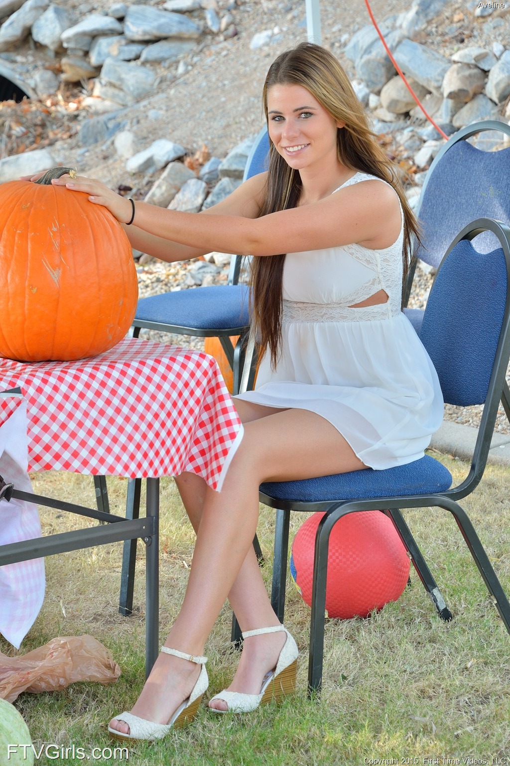 Aveline Just The Halloween Teen Cover Photo