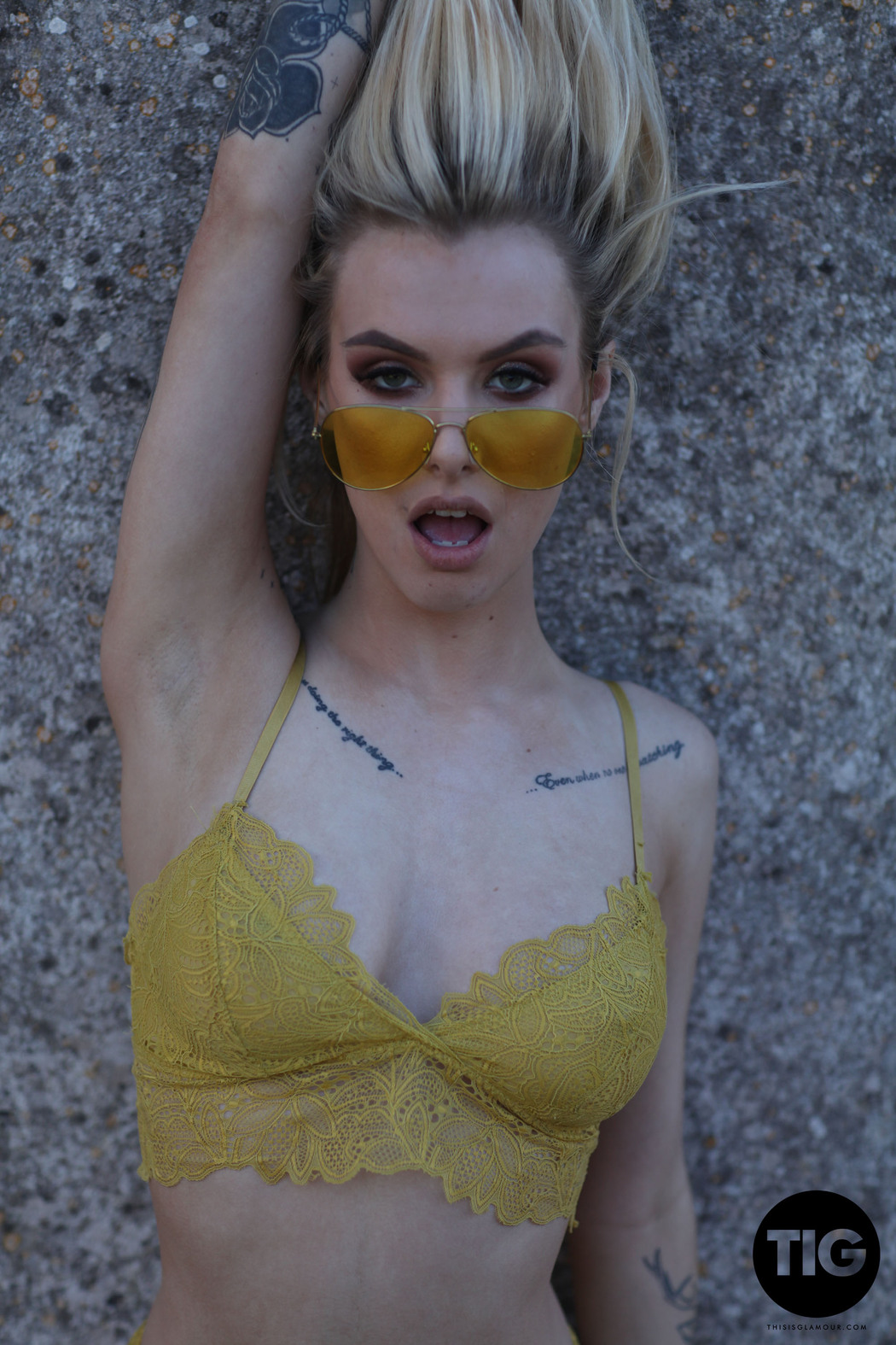 Blonde Girl Saskia Valentine With Tattooes