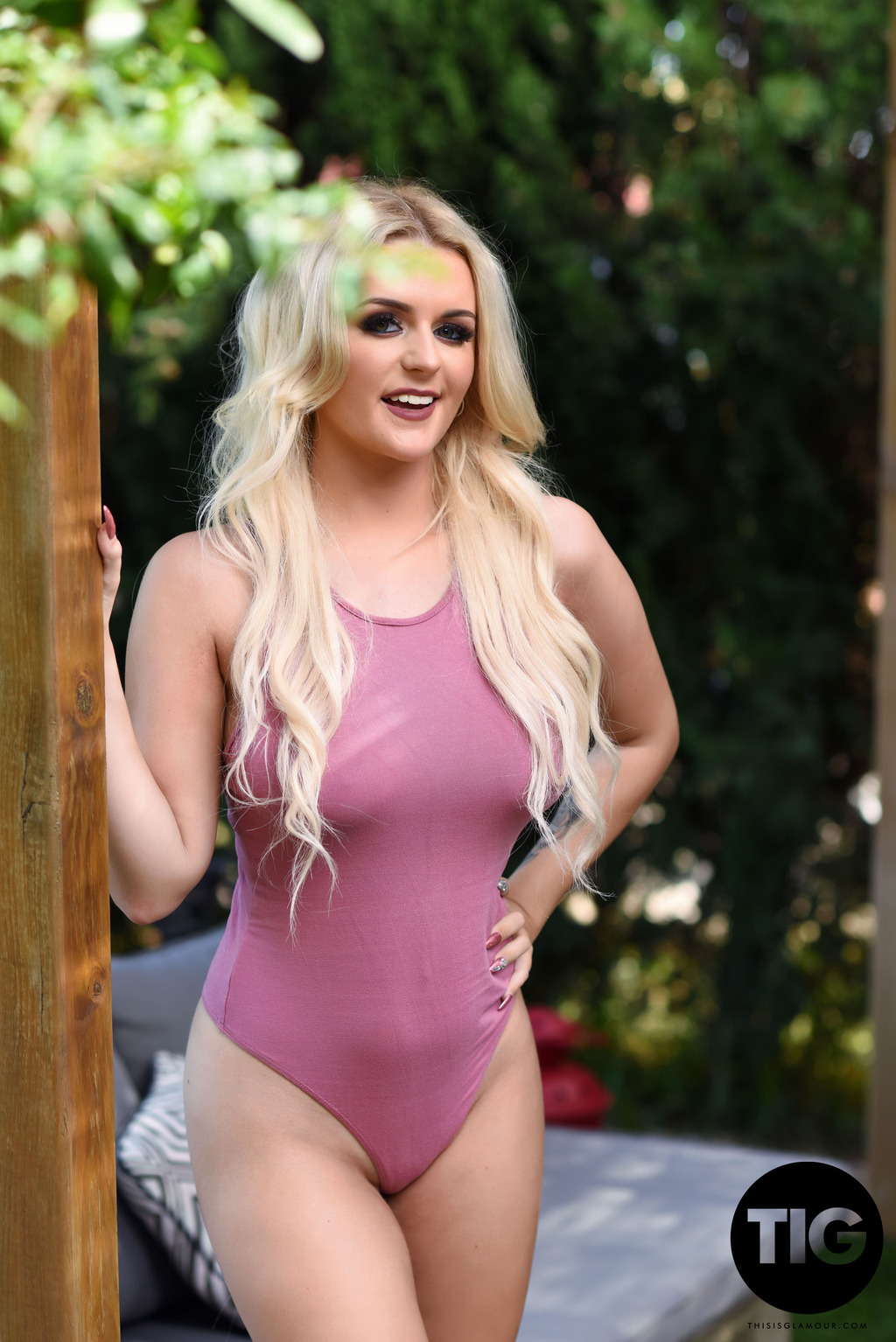 Blonde Glamour Babe Lycia Cover Photo