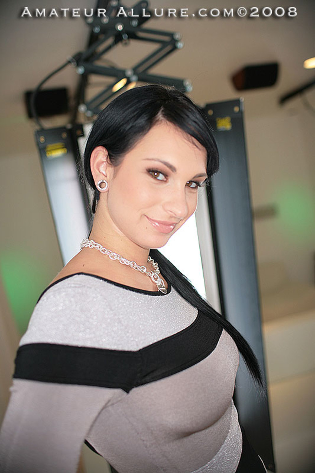 Busty Kitty Gives Head