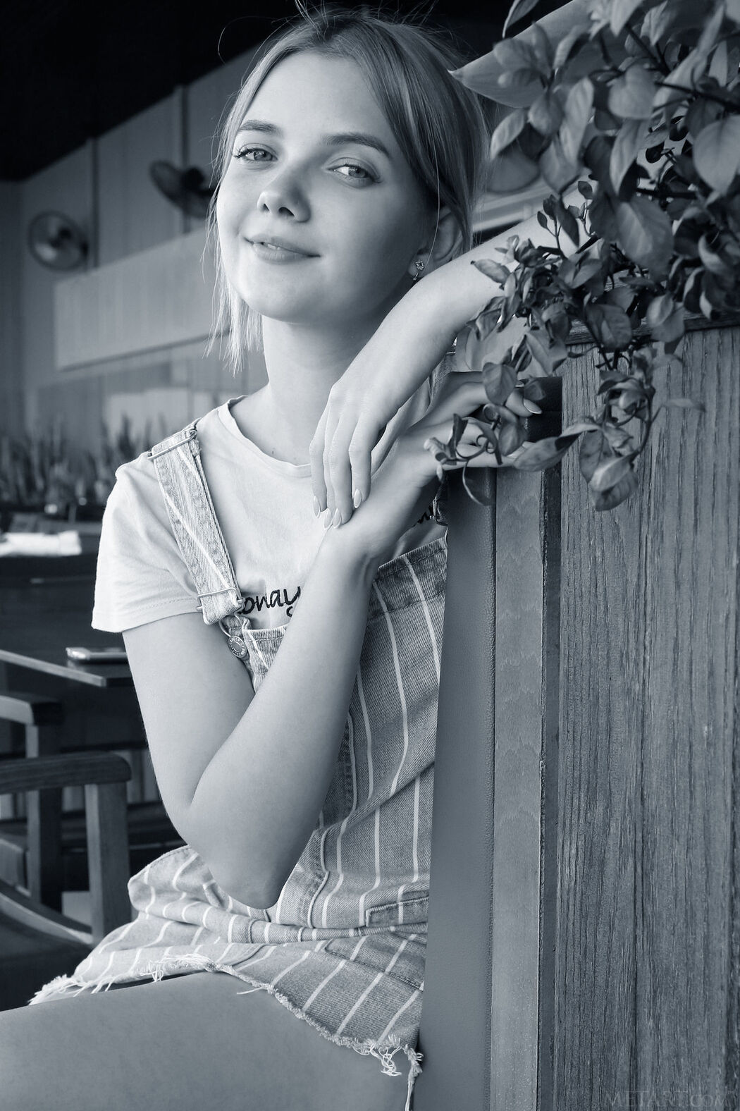 Chanel Fenn Flashes Her Ass And Pussy