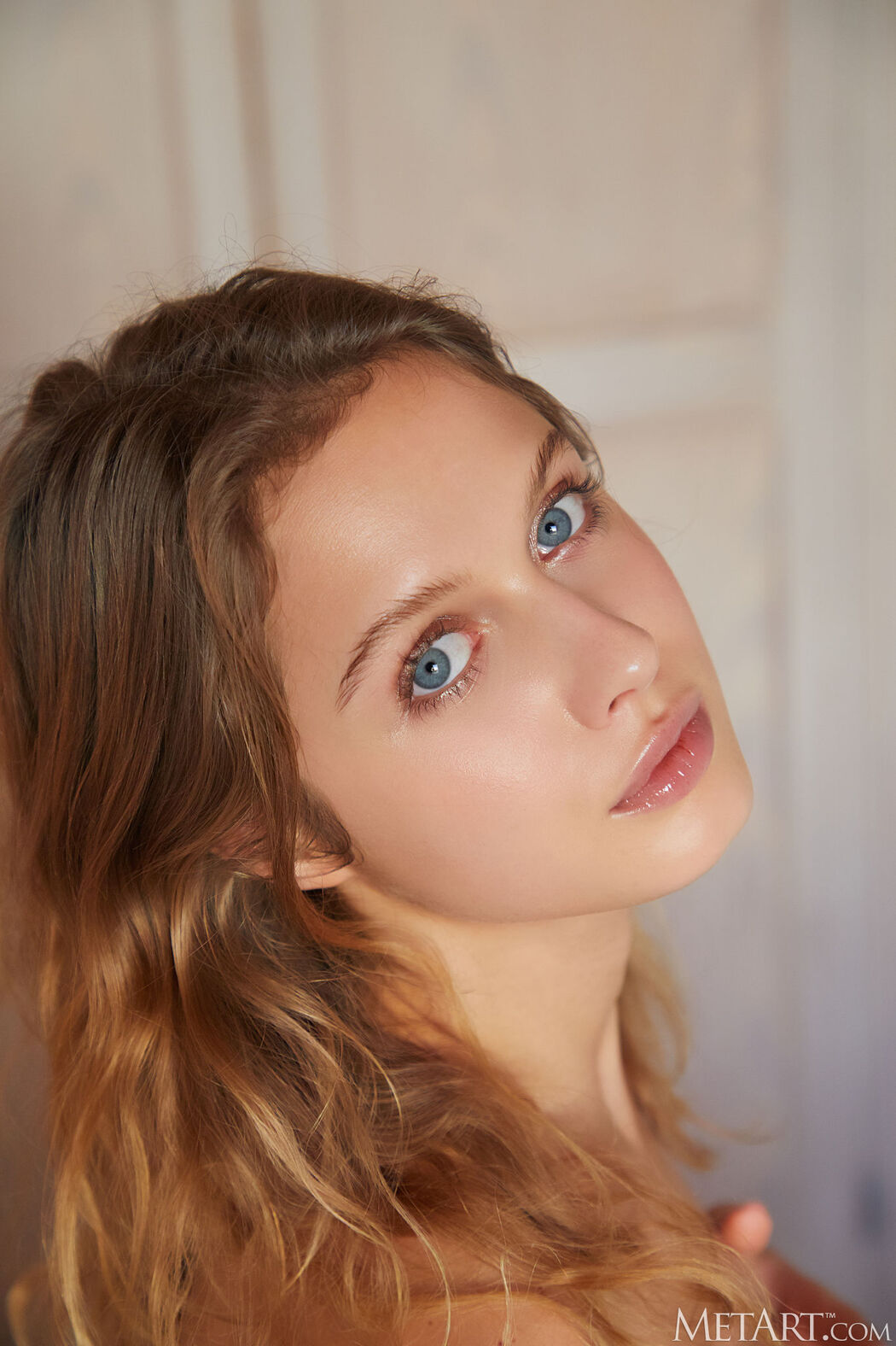 Clarice Flaunts Her Gorgeous Ass