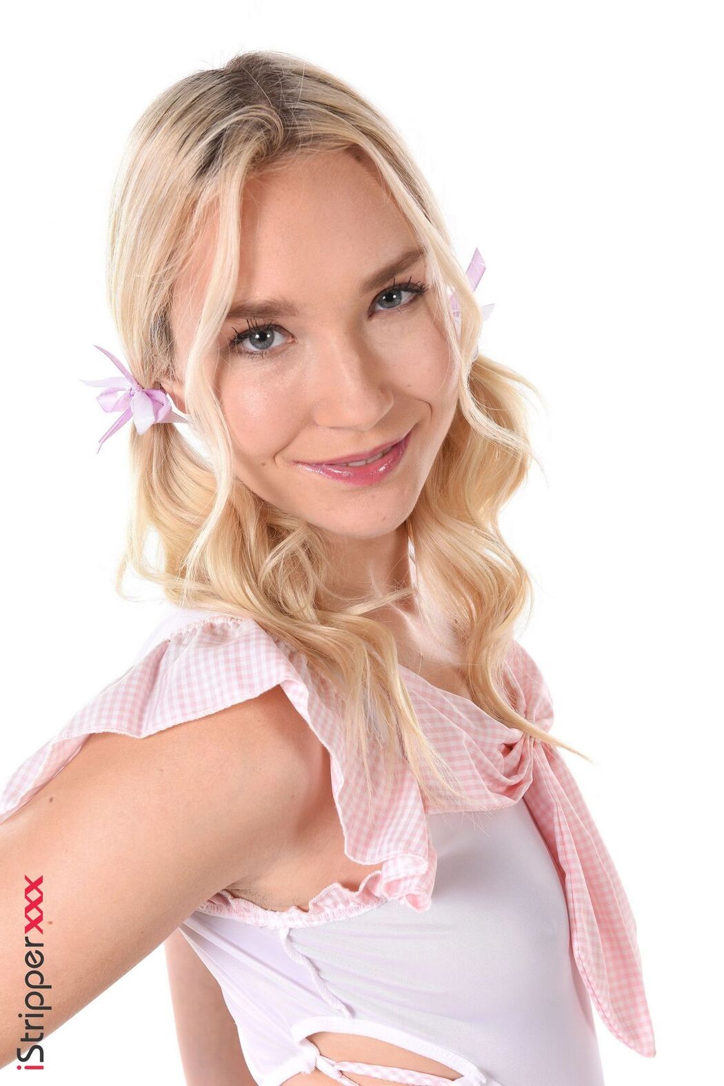 Claire Roos Tiny Blonde Loves Pink Toy