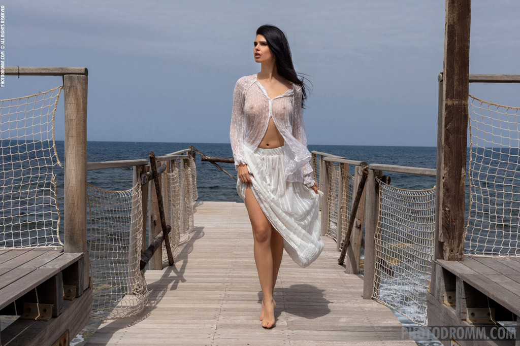 Clio Strips Outdoors With Nice Boobies Cover Photo