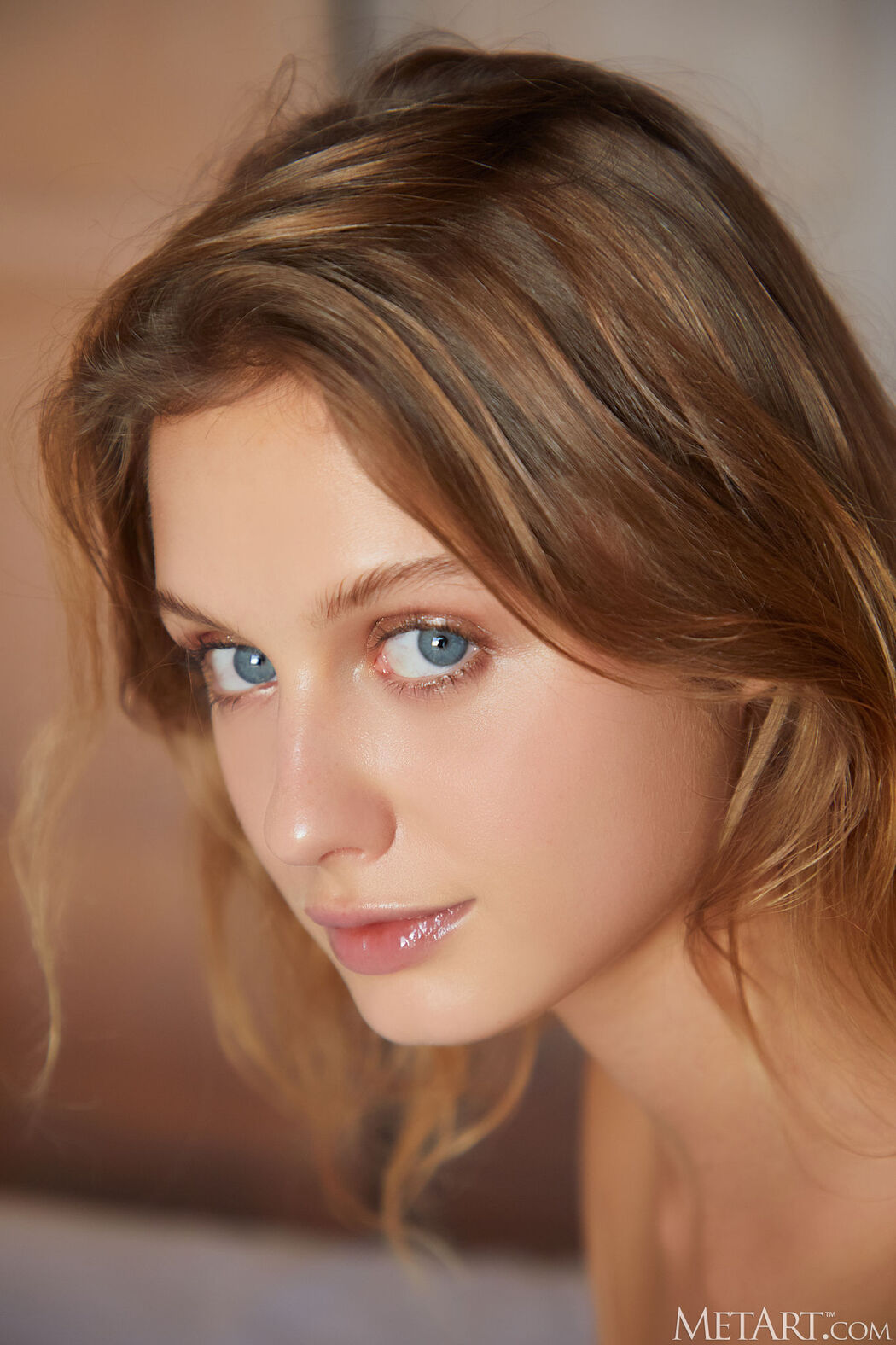 Clarice Flaunts Her Gorgeous Ass