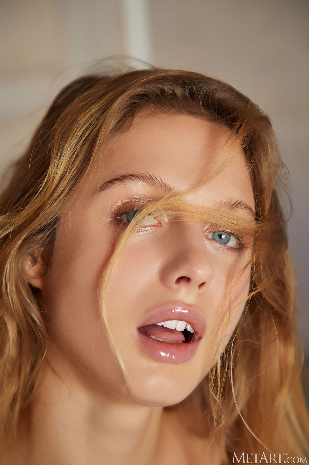 Clarice Flaunts Her Gorgeous Ass