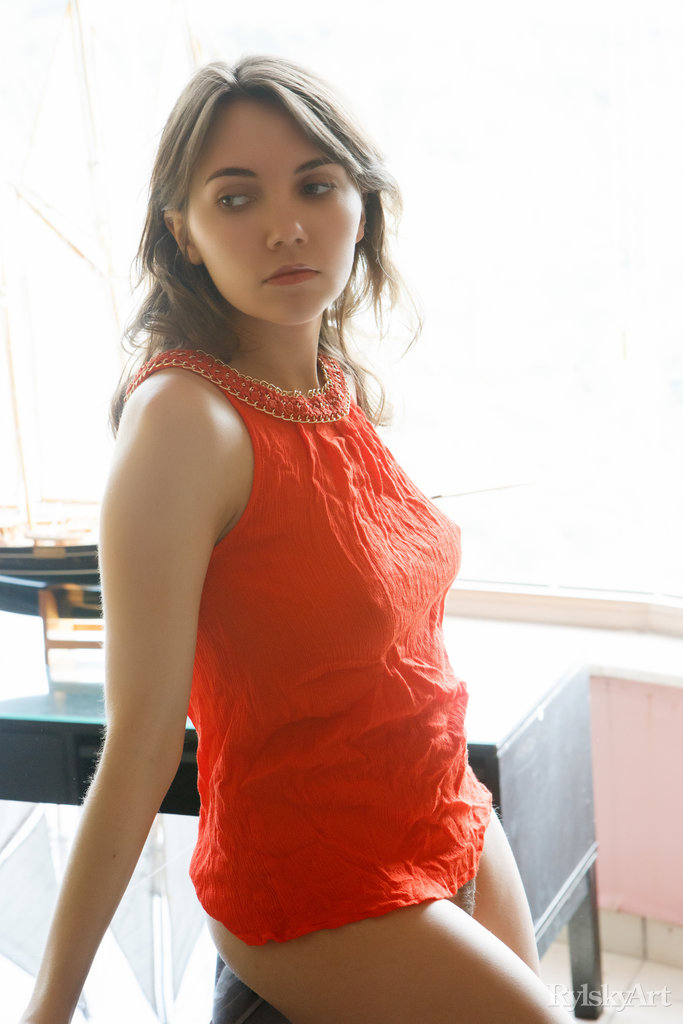 Danniela With Hot Boobs And Sexy Ass