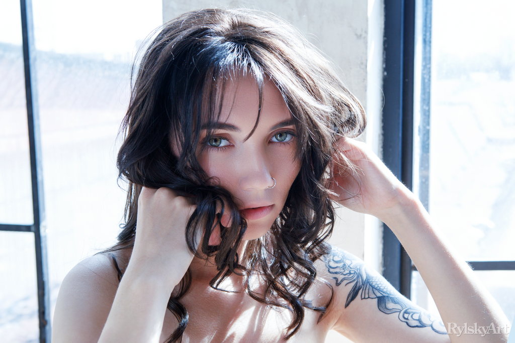 Danniela Sexy Brunette With Big Boobs