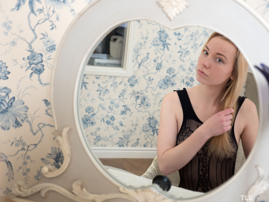 Dildo Fucking Lesson With Emma O Cover Photo