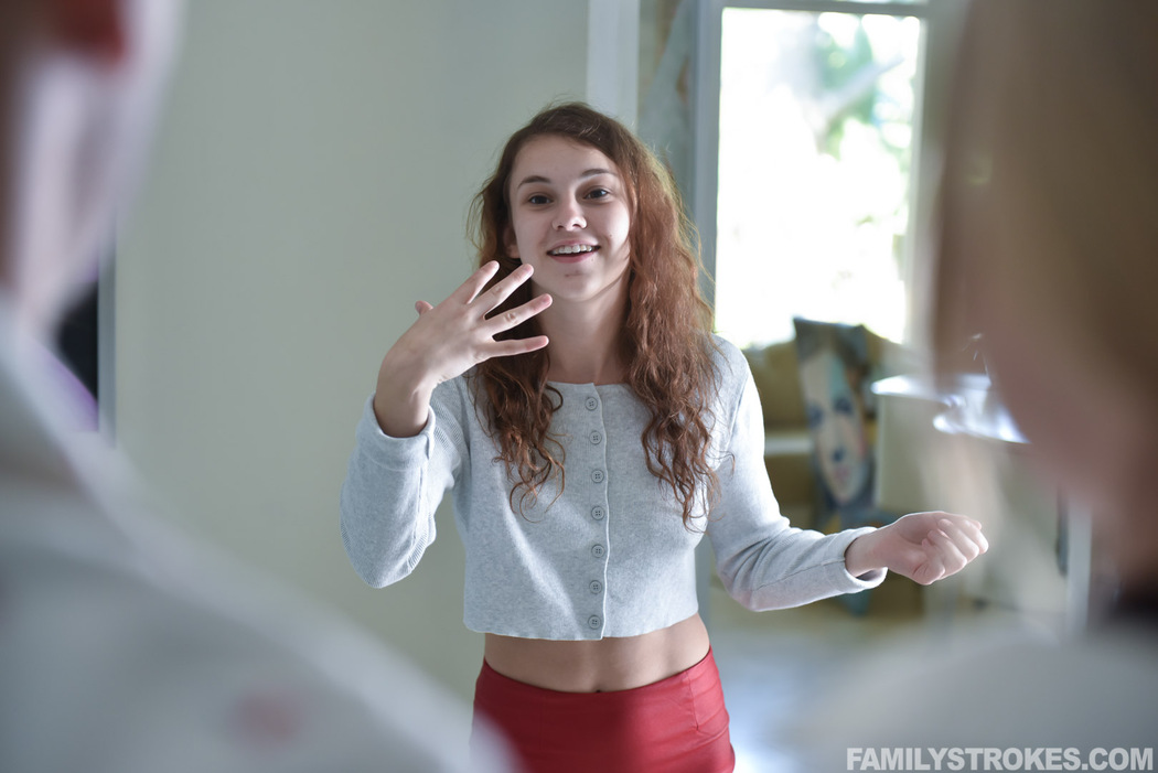 Ellie Eilish Hot Stepdaughter Wants Sex