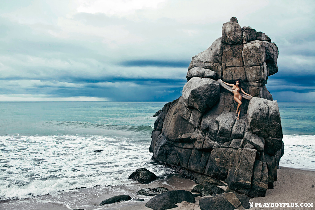 Eva Horvath In Tropical Beach Splendor