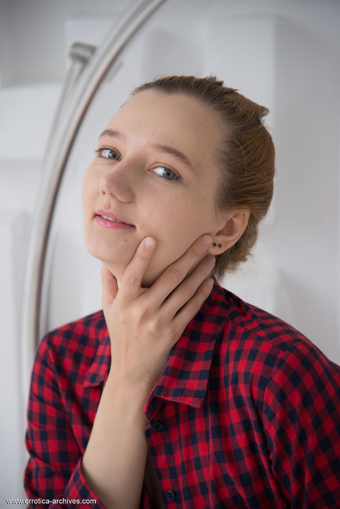 Ena Young Nude Model