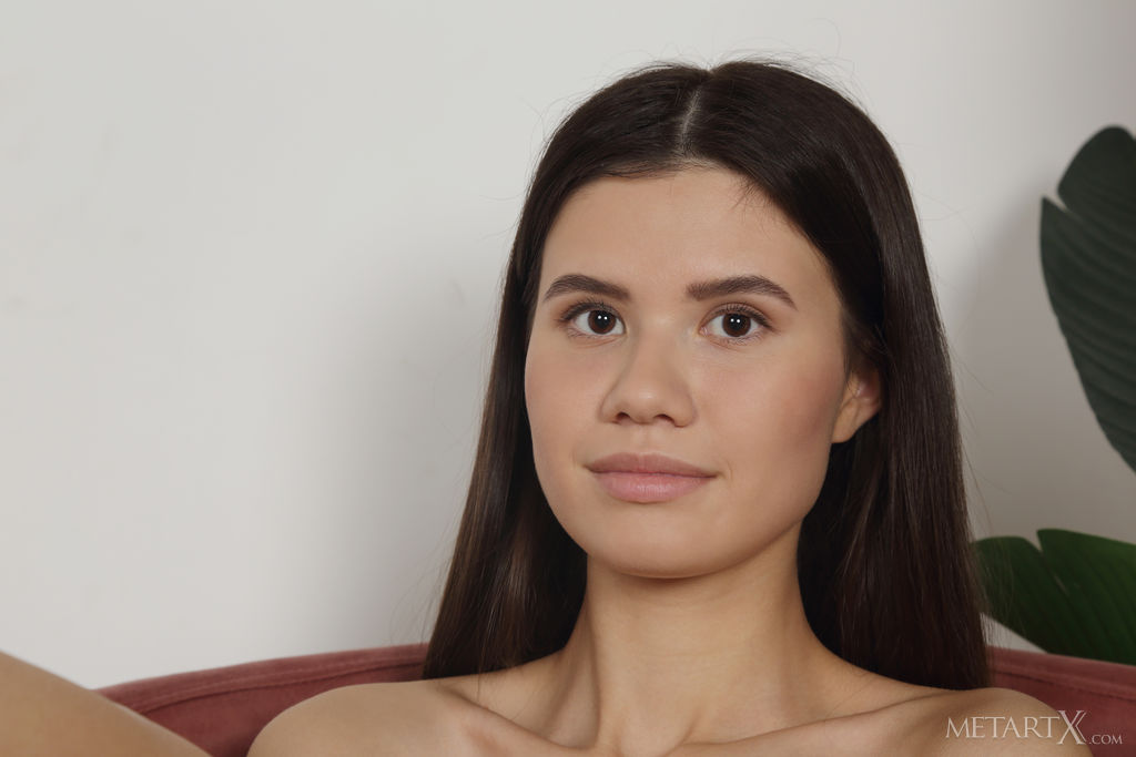 Evelin Elle Pulls Down Her Tight Yoga Pants And Eases A Finger In Her Pussy