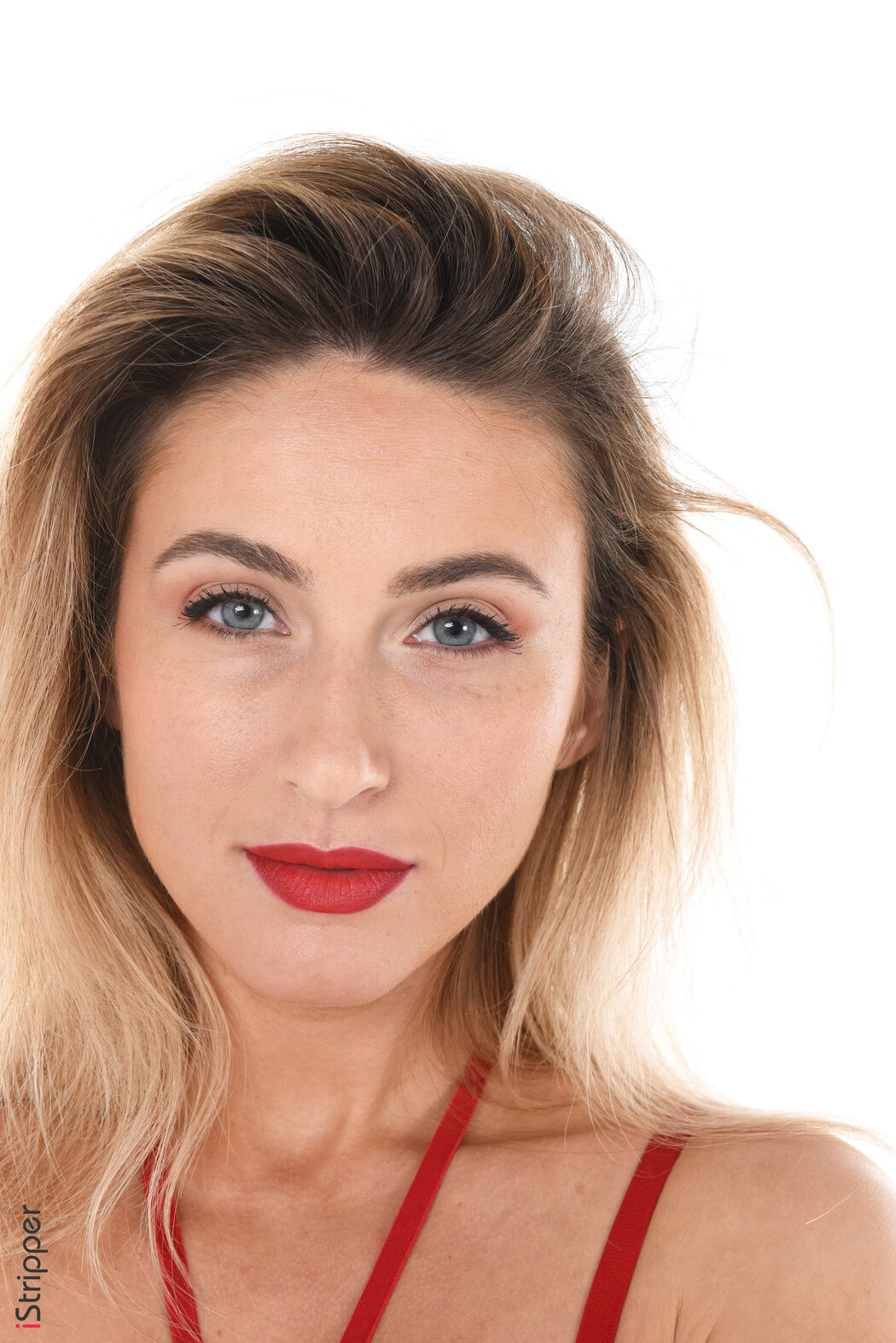 Famous Sexy Model Cara Mell