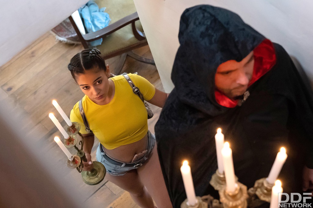 Ginebra Bellucci Hardcore Anal At The Monastery