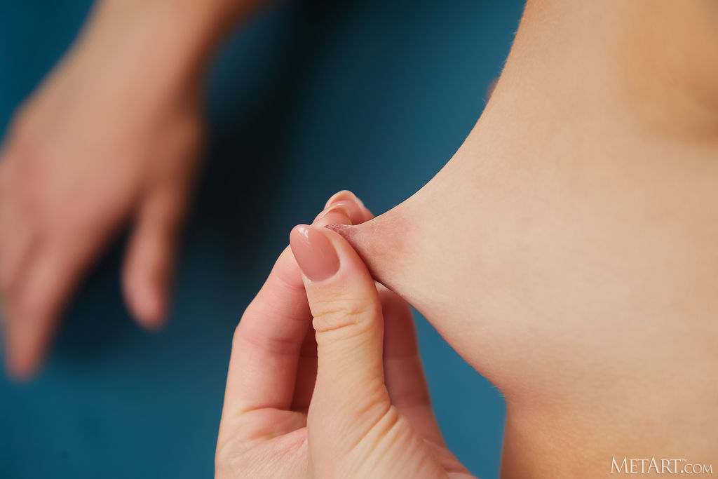 Gorgeous Redhead Milkavi Pussy Spread Like Butterfly Wings