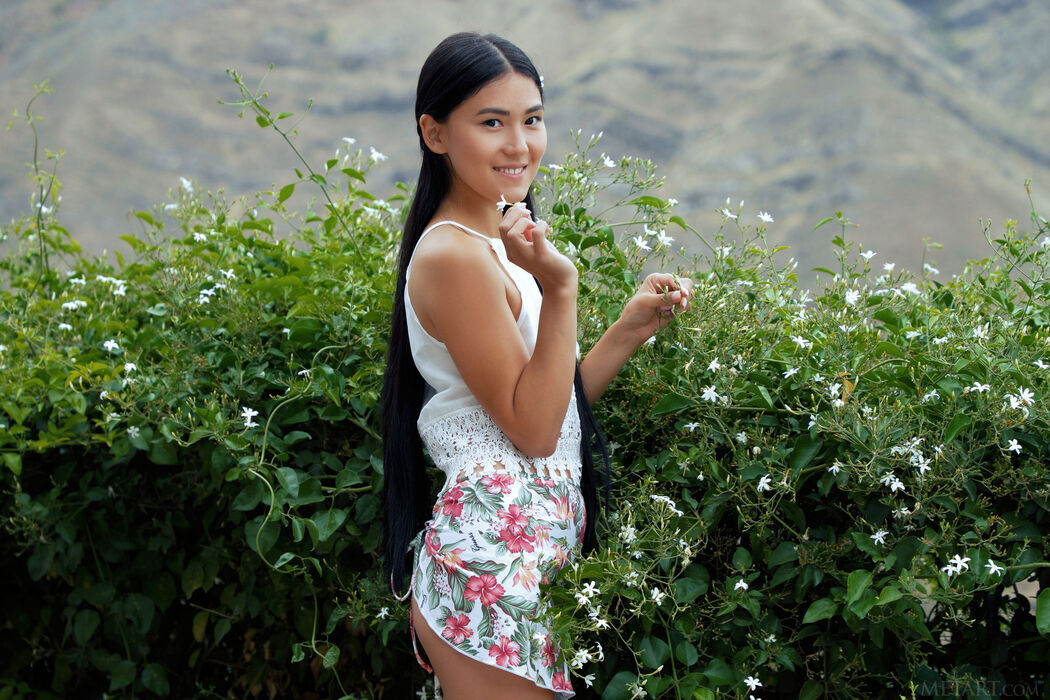 Gorgeous Asian Babe Kimiko