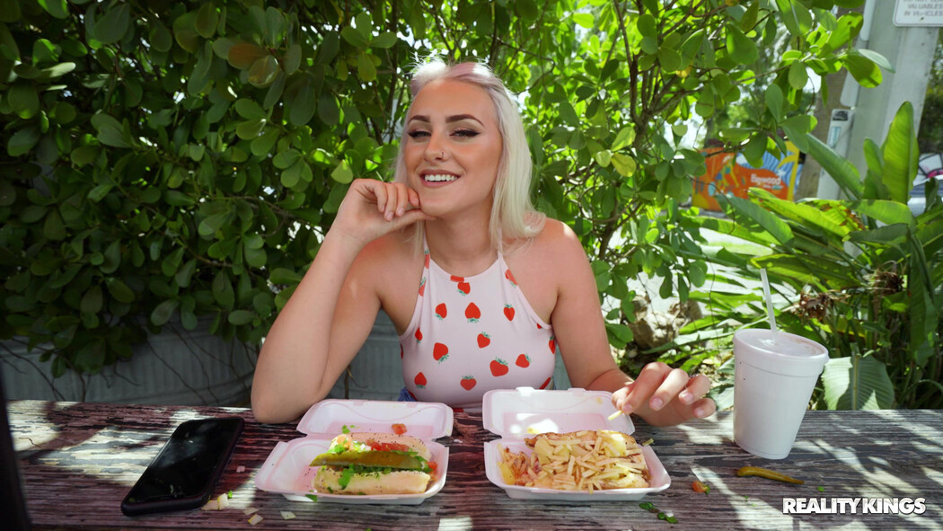 Indica Monroe Satisfy Her Craving For Some Quality Sausage