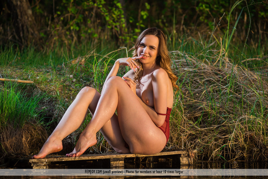 Hot Stunner Babe Nasita