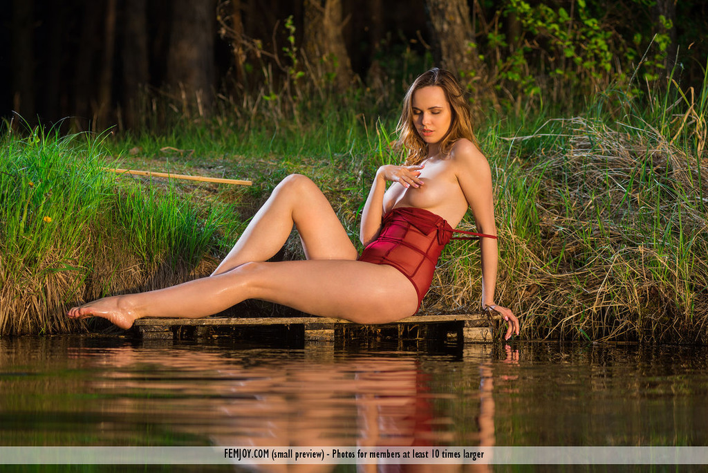 Hot Stunner Babe Nasita