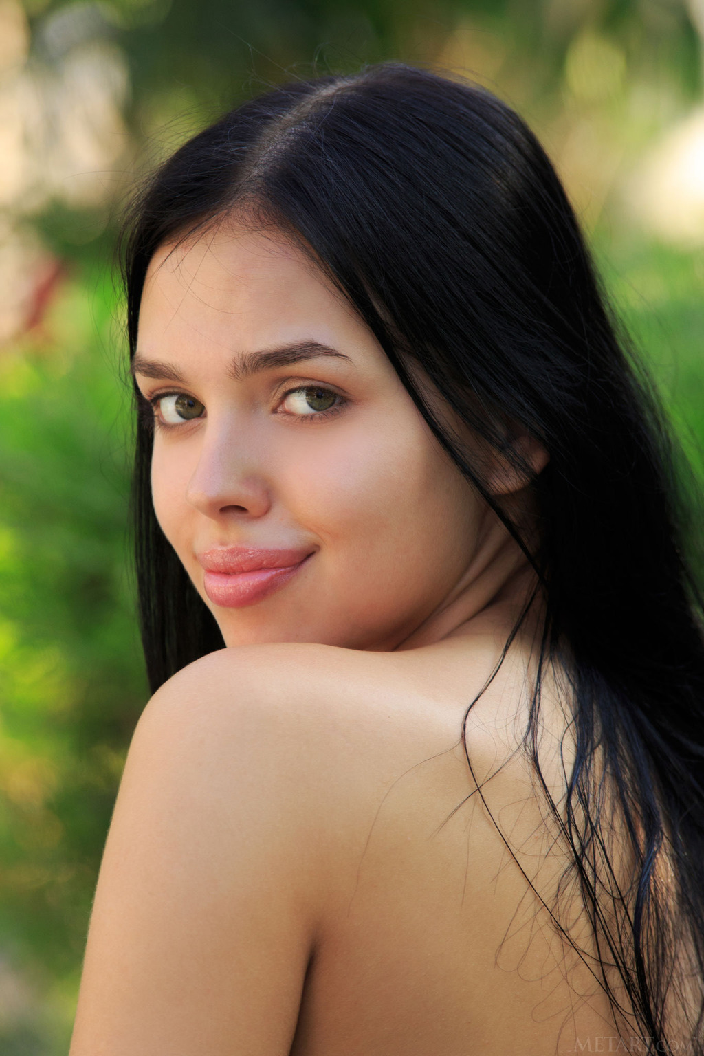 Hot Teen Girl Venice Lei Cover Photo