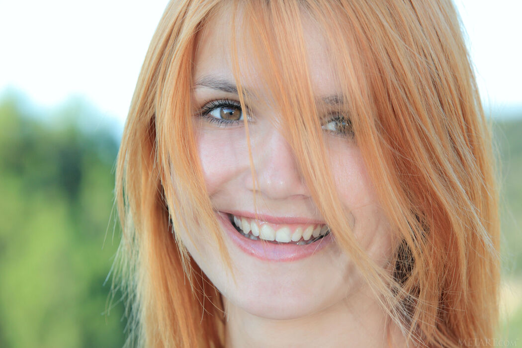 Hot Redhead Babe Violla A Stripping On The Road