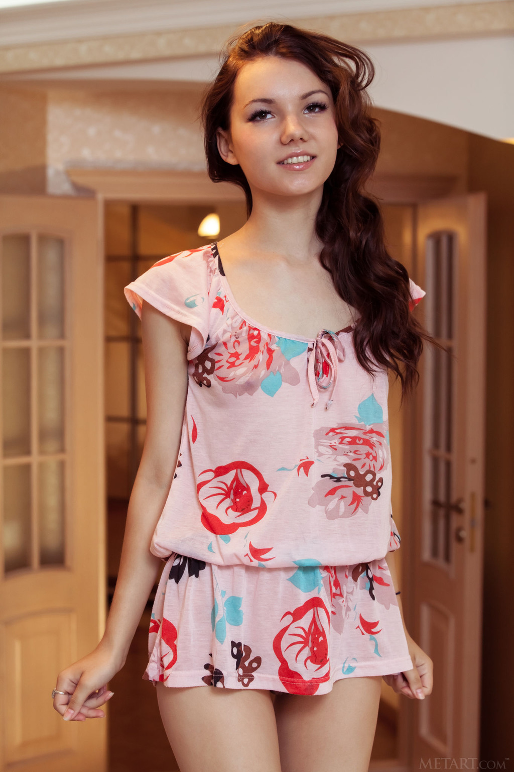 Iva Spreads Her Legs Wide Open