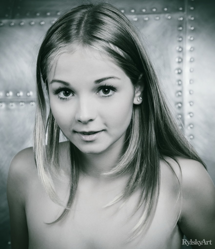 Jeff Milton Beautiful Collection Photos With Hot Babe