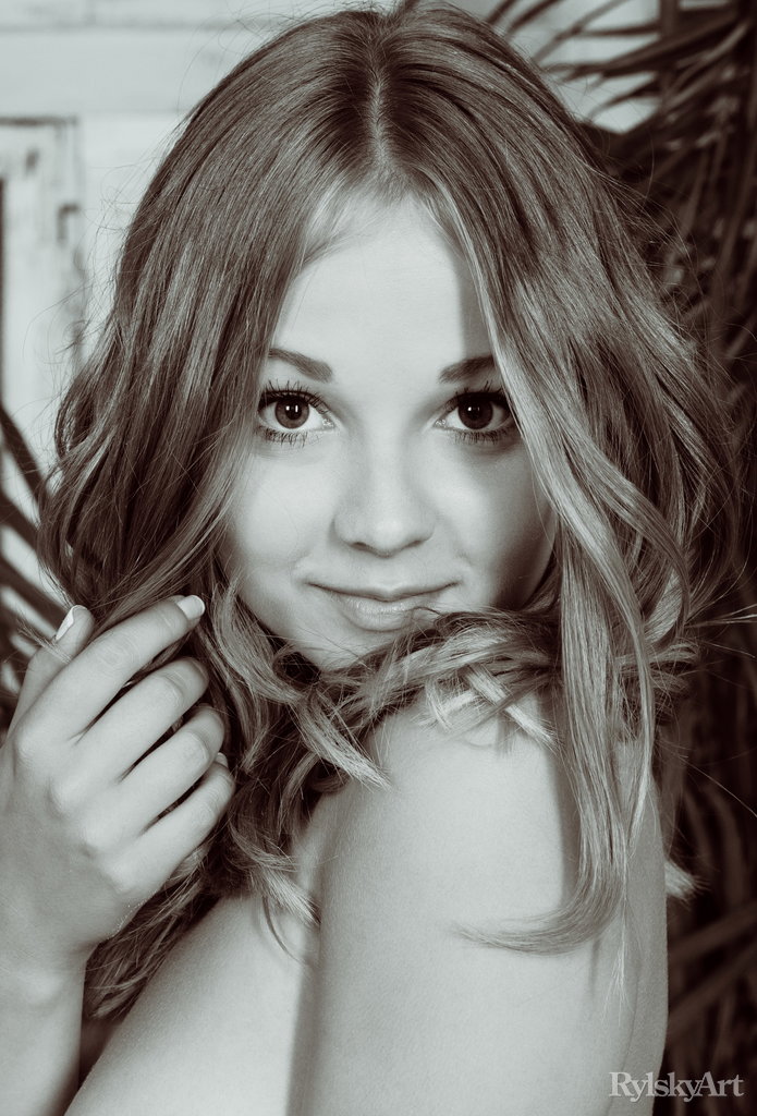 Jeff Milton Beautiful Collection Photos With Hot Babe